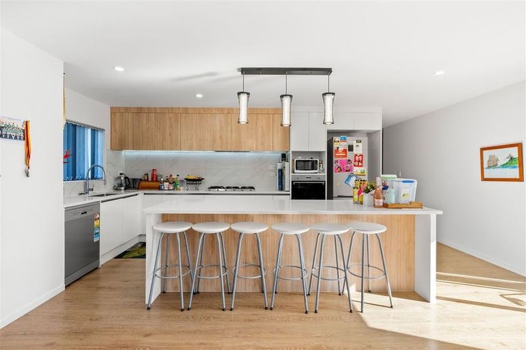 Photo of property in 13 Hard Beech Street, Takanini, 2110