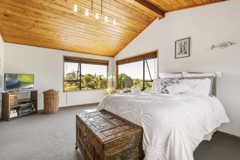 Photo of property in 232b Old Titirangi Road, Titirangi, Auckland, 0604