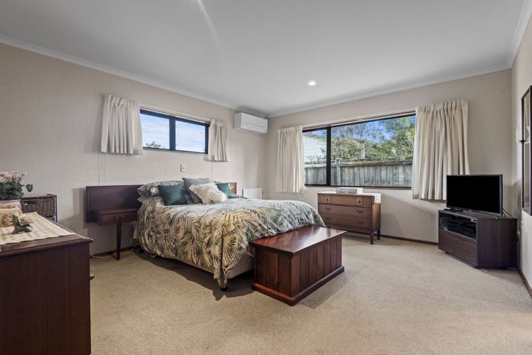Photo of property in 35 Presidential Drive, Milson, Palmerston North, 4414