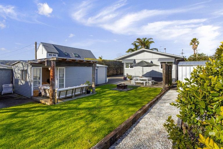 Photo of property in 8 Trigg Road, Huapai, Kumeu, 0810