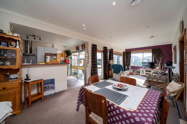 Photo of property in 7 Seddon Street, Westown, New Plymouth, 4310