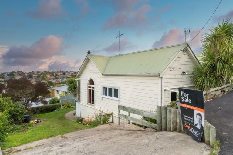 Photo of property in 11 Henderson Street, Mornington, Dunedin, 9011