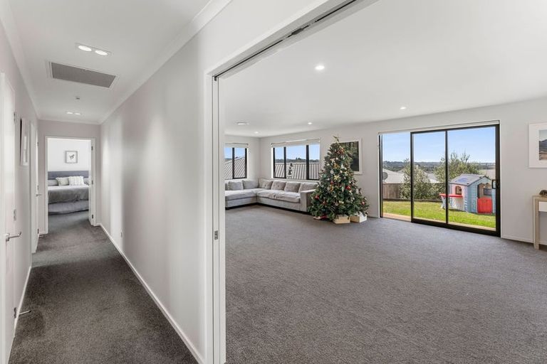 Photo of property in 50 Katania Heights, Brightwater, 7022