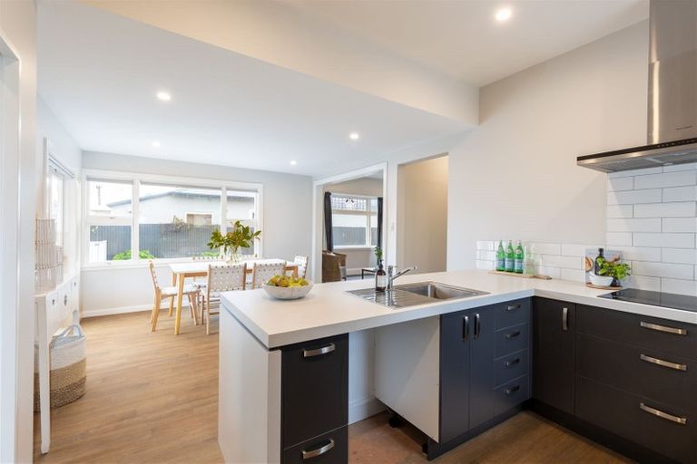 Photo of property in 55 Selwyn Street, Somerfield, Christchurch, 8024