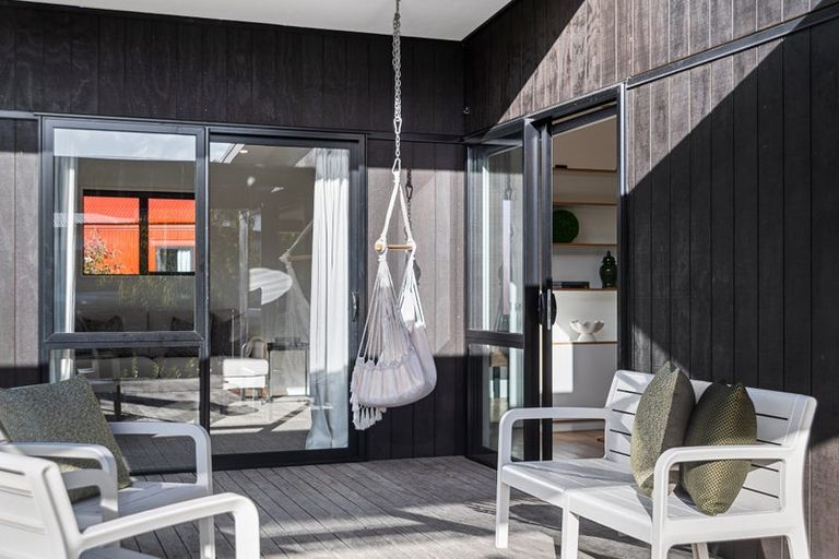 Photo of property in 123 Clarendon Terrace, Woolston, Christchurch, 8023