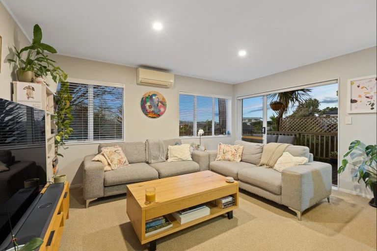 Photo of property in 23b Jelas Road, Red Beach, 0932