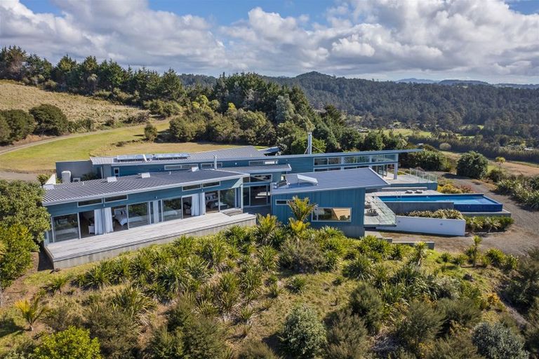 Photo of property in 28 Radar Road, Hot Water Beach, Whitianga, 3591