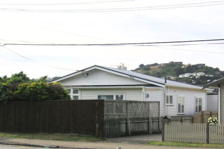 Photo of property in 94 Kauri Street, Miramar, Wellington, 6022
