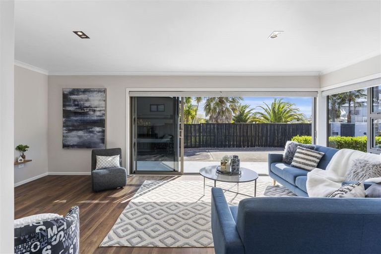 Photo of property in 24 Gulf Crest, Bucklands Beach, Auckland, 2012
