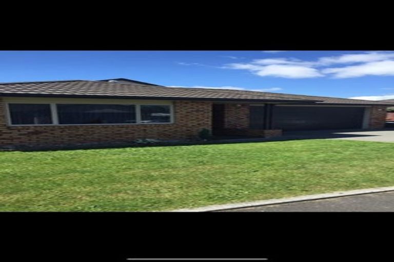 Photo of property in 9b Courtenay Place, Owhata, Rotorua, 3010