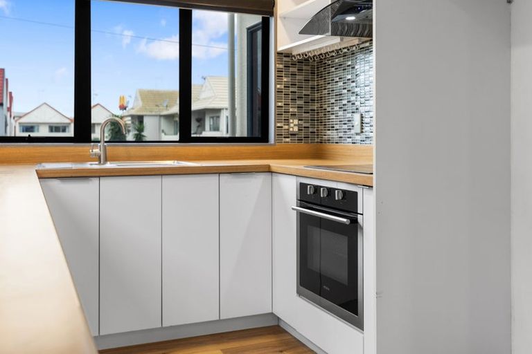 Photo of property in 30a Miro Street, Mount Maunganui, 3116