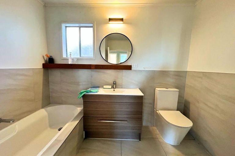 Photo of property in 88 Glendene Avenue, Glendene, Auckland, 0602