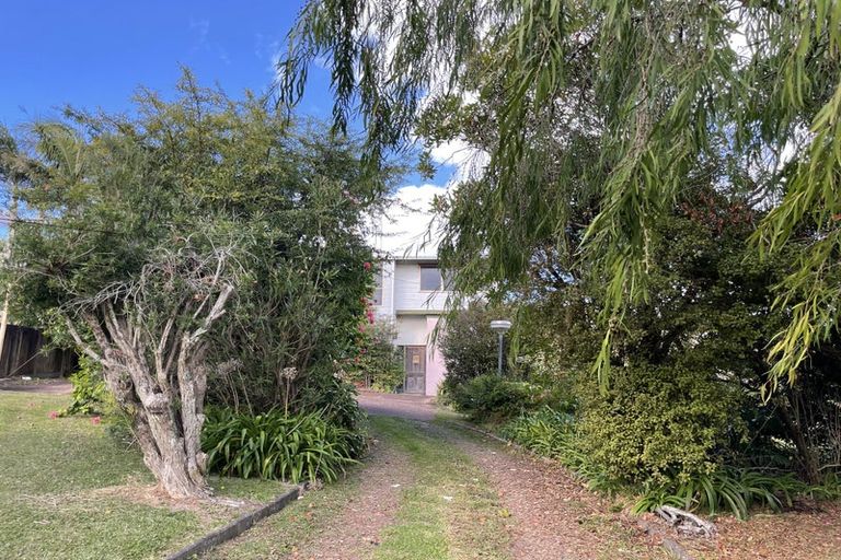 Photo of property in 893 Whangaparaoa Road, Manly, Whangaparaoa, 0930