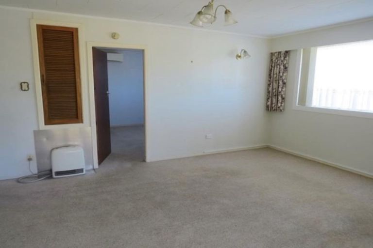 Photo of property in 4a Price Street, Westown, New Plymouth, 4310
