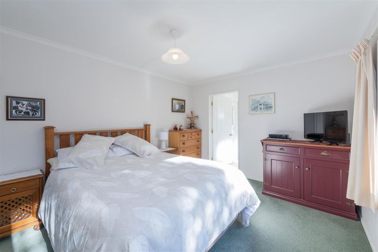 Photo of property in 4 Hoult Crescent, Monaco, Nelson, 7011