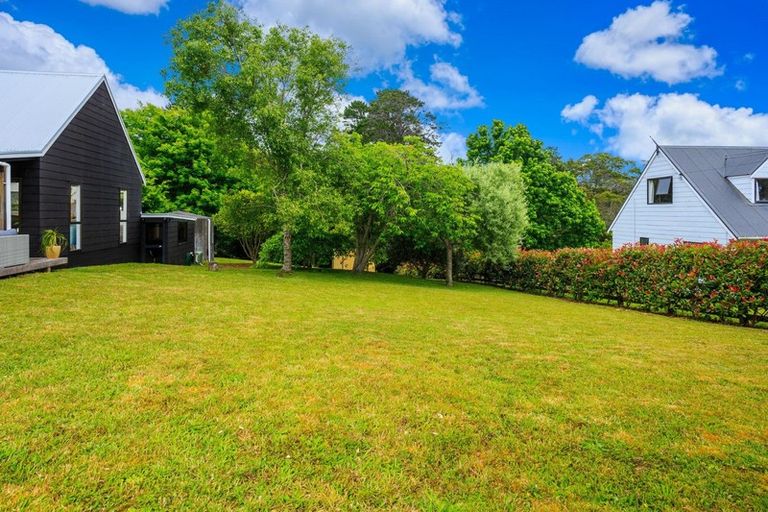 Photo of property in 19 Bernard Magnus Lane, Greenhithe, Auckland, 0632