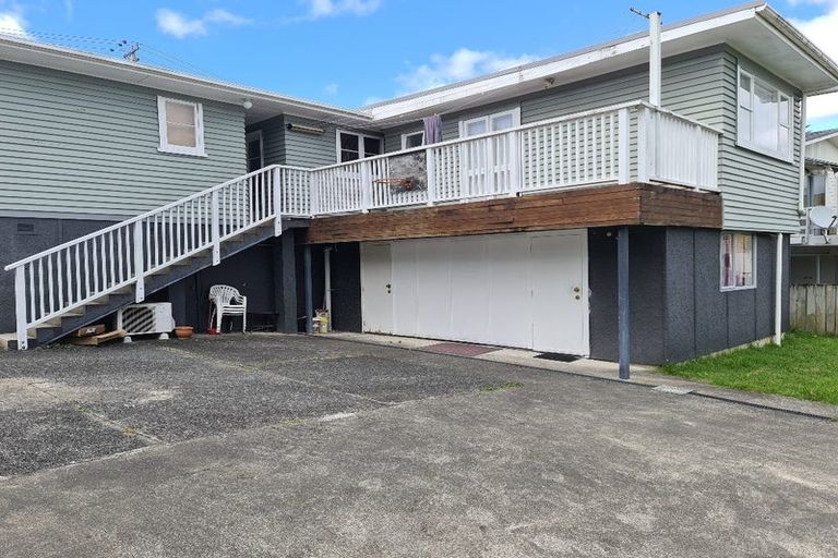 Photo of property in 11 William Souter Street, Forrest Hill, Auckland, 0620