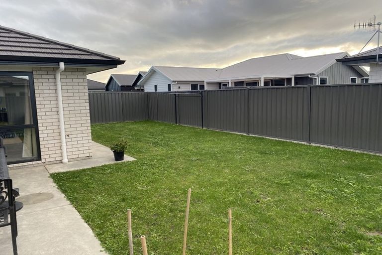 Photo of property in 16 Hikawera Drive, Frimley, Hastings, 4120