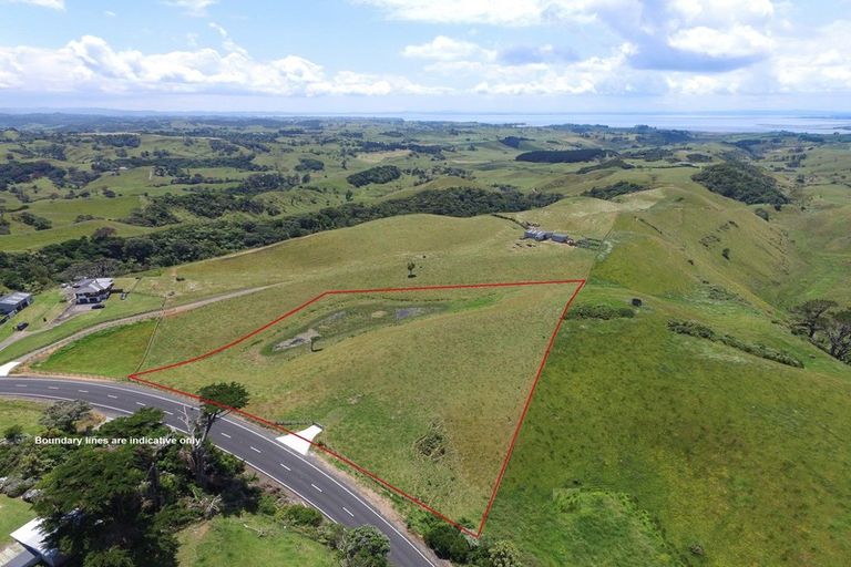 Photo of property in 1662 Awhitu Road, Pollok, 2684