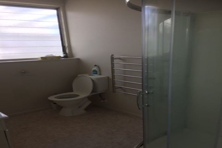 Photo of property in 91 Edgewater Drive, Pakuranga, Auckland, 2010