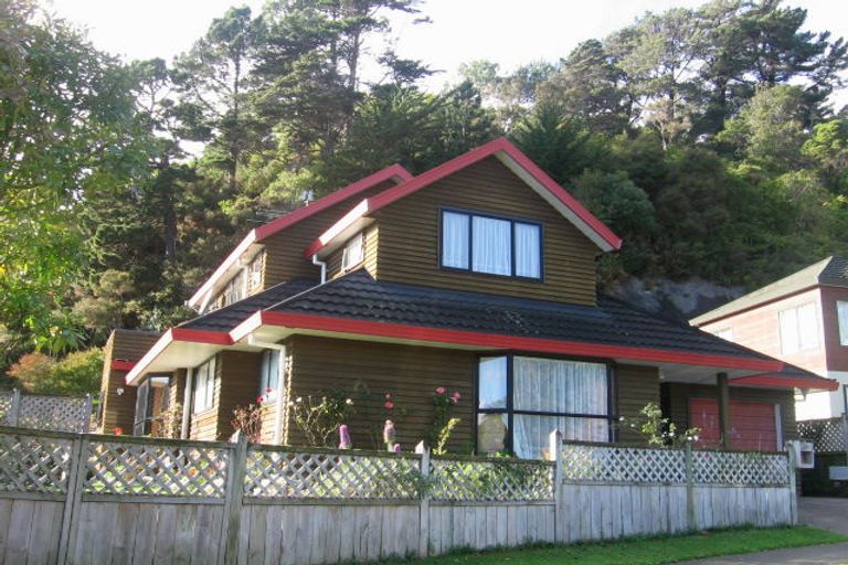 Photo of property in 31 Tyndall Street, Waiwhetu, Lower Hutt, 5010