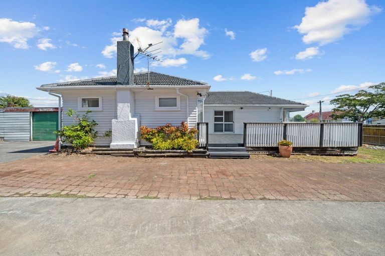 Photo of property in 6 Evelyn Street, Papatoetoe, Auckland, 2025