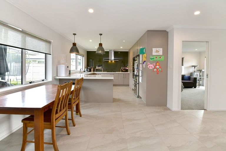 Photo of property in 202 Harris Drive, Silverdale, 0932