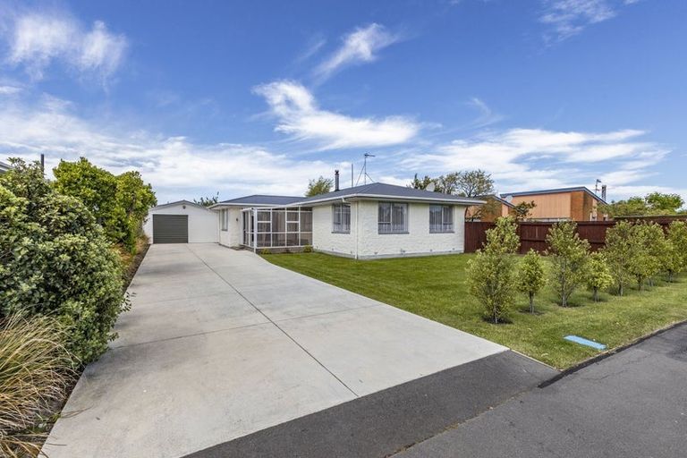 Photo of property in 76 Bush Street, Rangiora, 7400