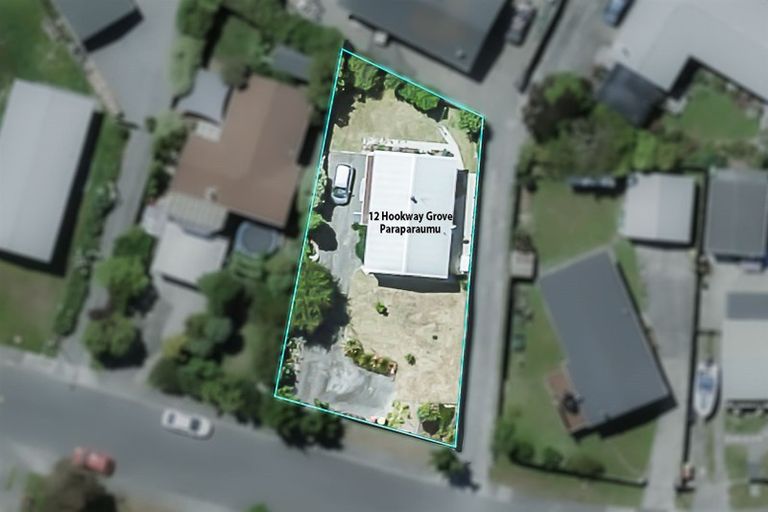 Photo of property in 12 Hookway Grove, Paraparaumu, 5032