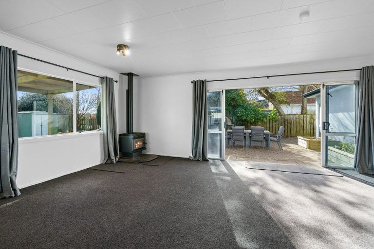 Photo of property in 35 Carlyle Street, Leamington, Cambridge, 3432