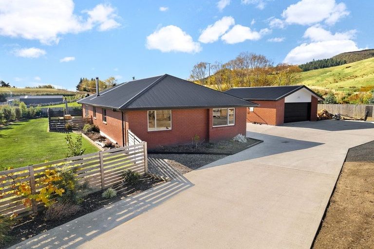 Photo of property in 23 Mallard Drive, Waihola, Outram, 9073