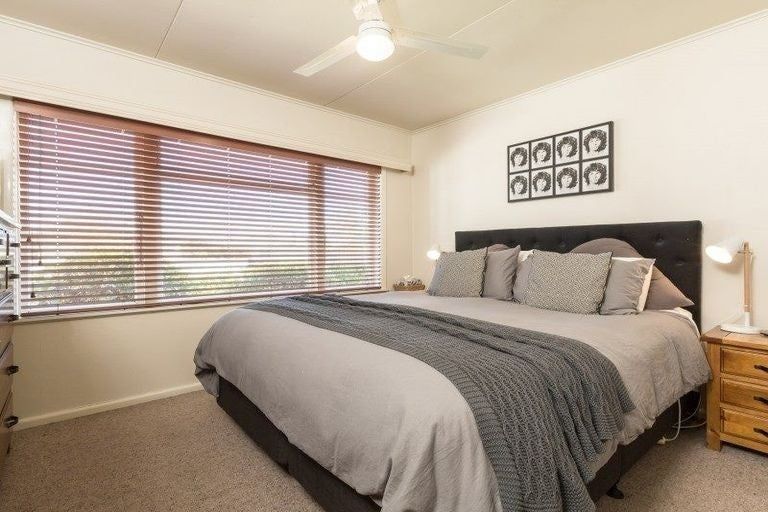Photo of property in 19 Ngarimu Street, Havelock North, 4130