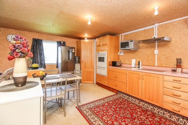 Photo of property in 5 Karina Place, Glen Eden, Auckland, 0602