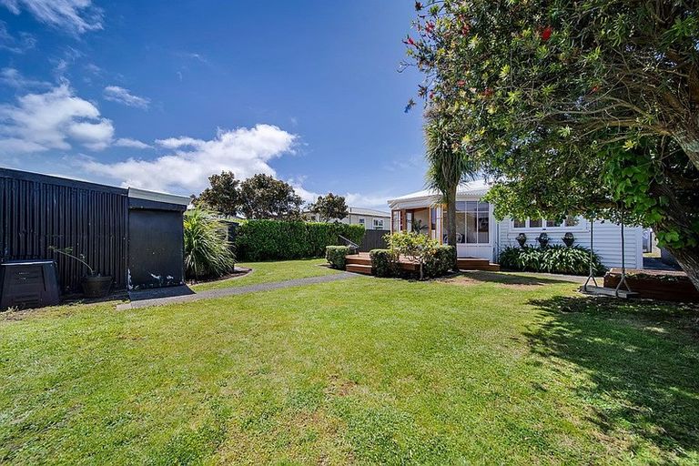 Photo of property in 20 Ropiha Street, Fitzroy, New Plymouth, 4312