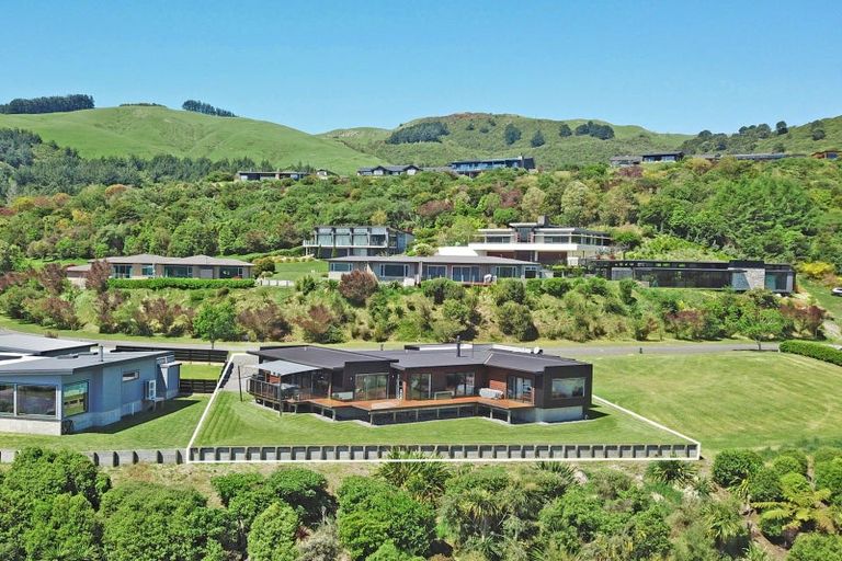 Photo of property in 5 Kittyhawk Drive, Kinloch, Taupo, 3377