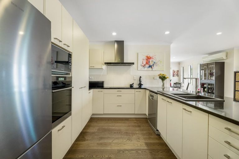 Photo of property in 22 Keepers Drive, Gulf Harbour, Whangaparaoa, 0930