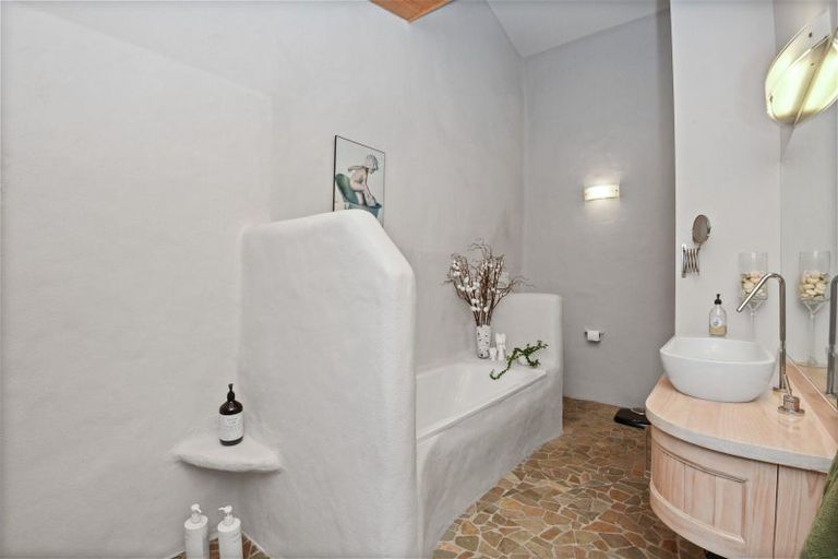 Photo of property in 30 Babina Avenue, Kumeu, 0810