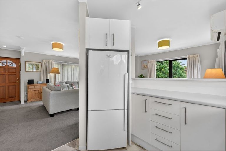 Photo of property in 51a Glendale Road, Glen Eden, Auckland, 0602