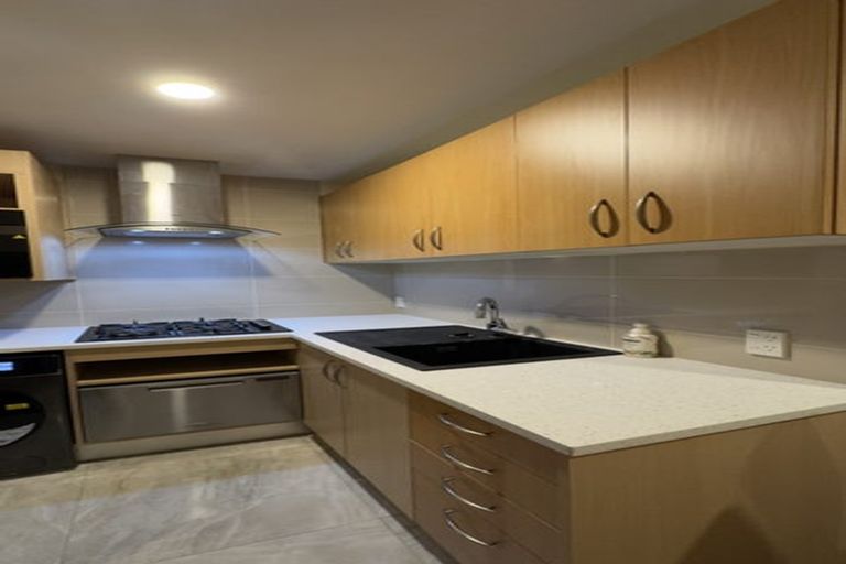 Photo of property in 822 Beach Road, Browns Bay, Auckland, 0630
