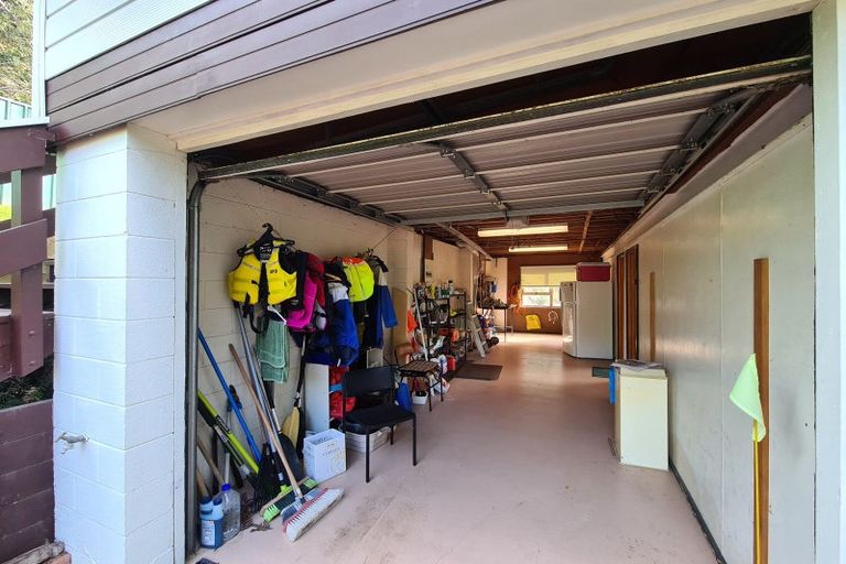 Photo of property in 2475 Wyuna Bay Road, Wyuna Bay, Coromandel, 3581