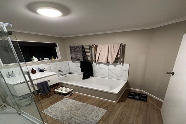 Photo of property in 9 Birdwood Street, Karori, Wellington, 6012