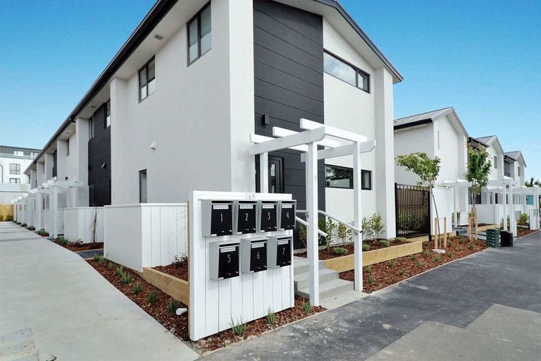 Photo of property in 1/273 Barbadoes Street, Christchurch Central, Christchurch, 8011