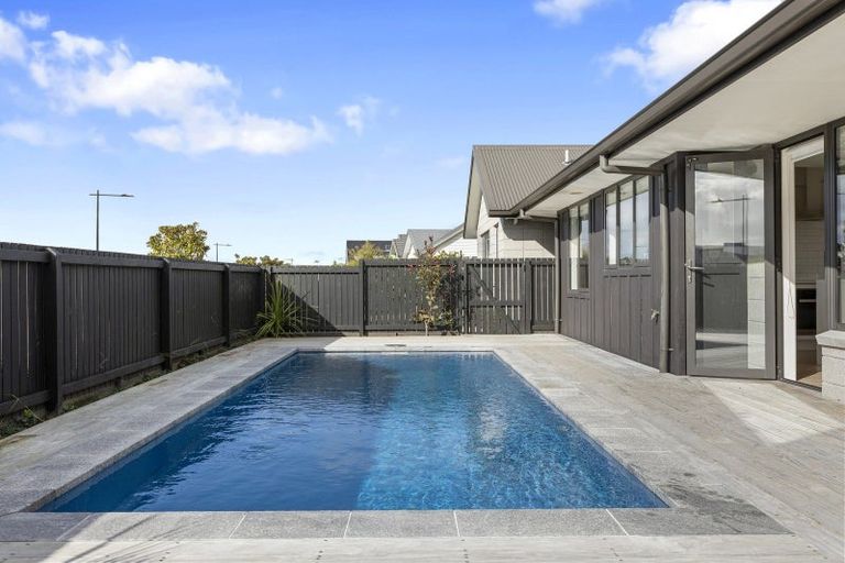 Photo of property in 2 Pimelea Street, Papamoa Beach, Papamoa, 3118