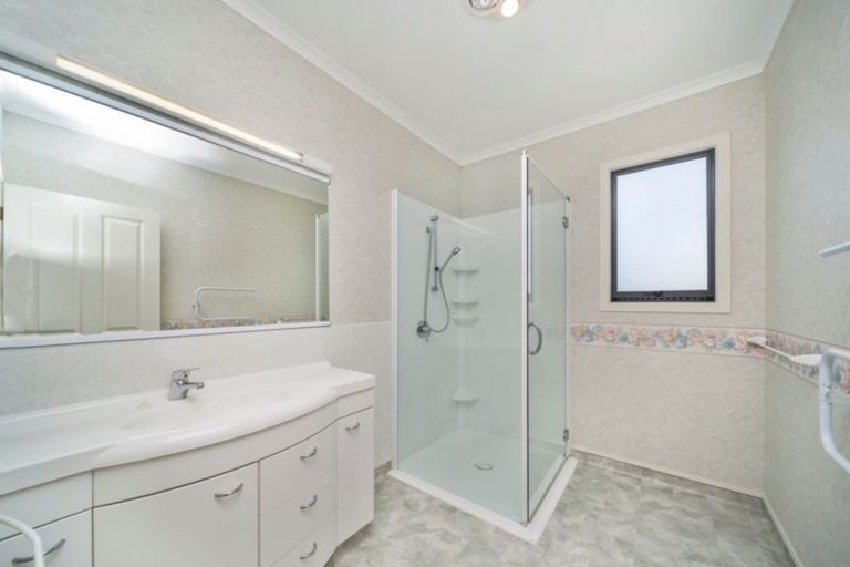 Photo of property in 45 Camberwell Road, Hawera, 4610