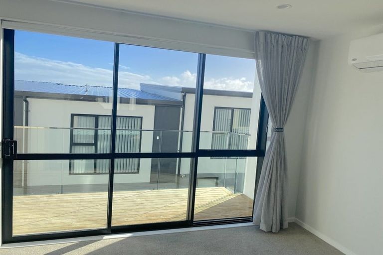 Photo of property in 33 Hinonga Loop, Silverdale, 0932