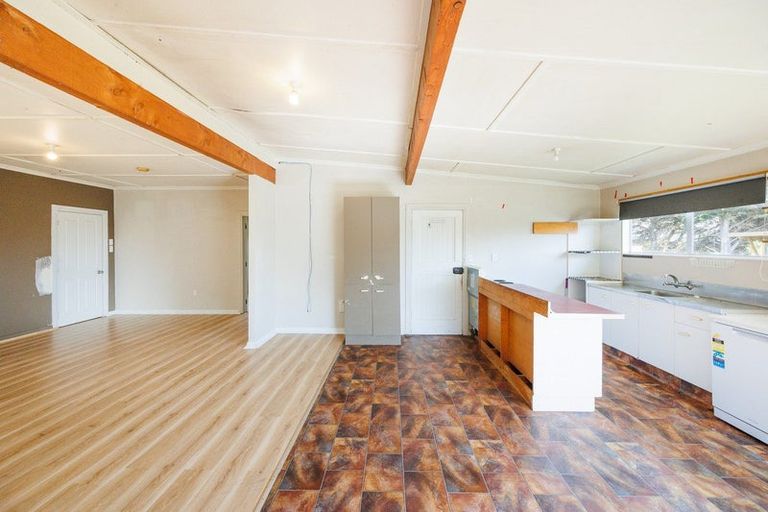 Photo of property in 1419 Kimbolton Road, Cheltenham, Feilding, 4777