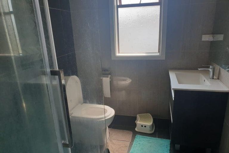 Photo of property in 34 Wattle Street, New Lynn, Auckland, 0600