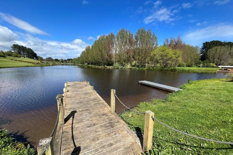 Photo of property in 253 Taylors Road, Otaki, 5583