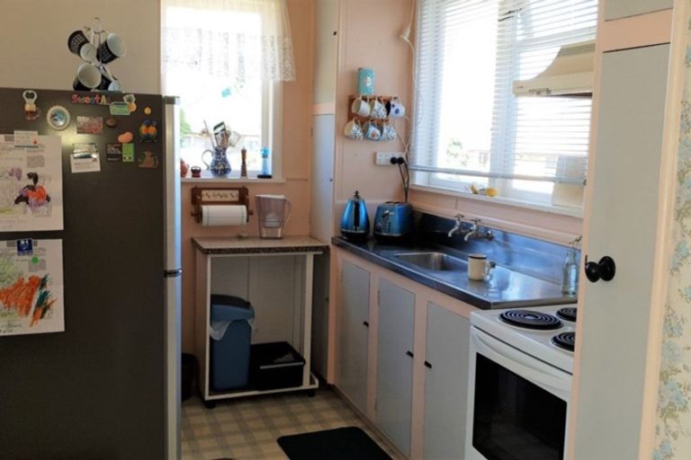 Photo of property in 114 Harvey Crescent, Thames, 3500