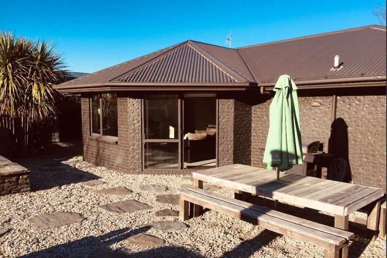 Photo of property in 1a Maple Court, Arthurs Point, Queenstown, 9371